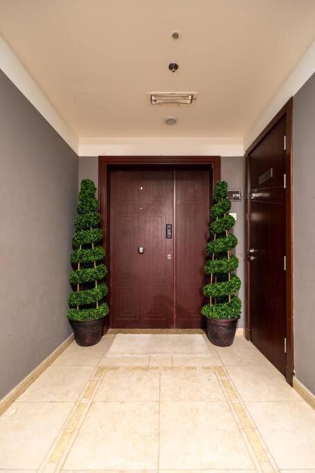 Apartment 87 Floor Penthouse Full Sea View 5 Bhk