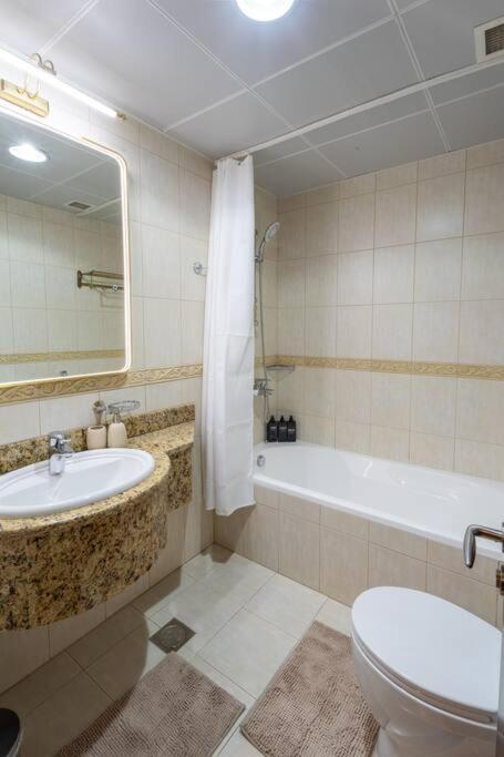 Apartment 87 Floor Penthouse Full Sea View 5 Bhk Dubai
